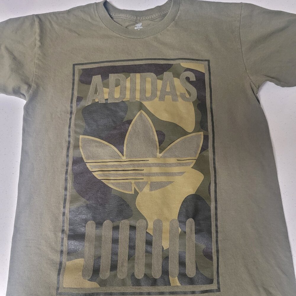 Adidas Originals NMD Camo Double Sided Graphic T-Shirt Size Small Pre-Owned